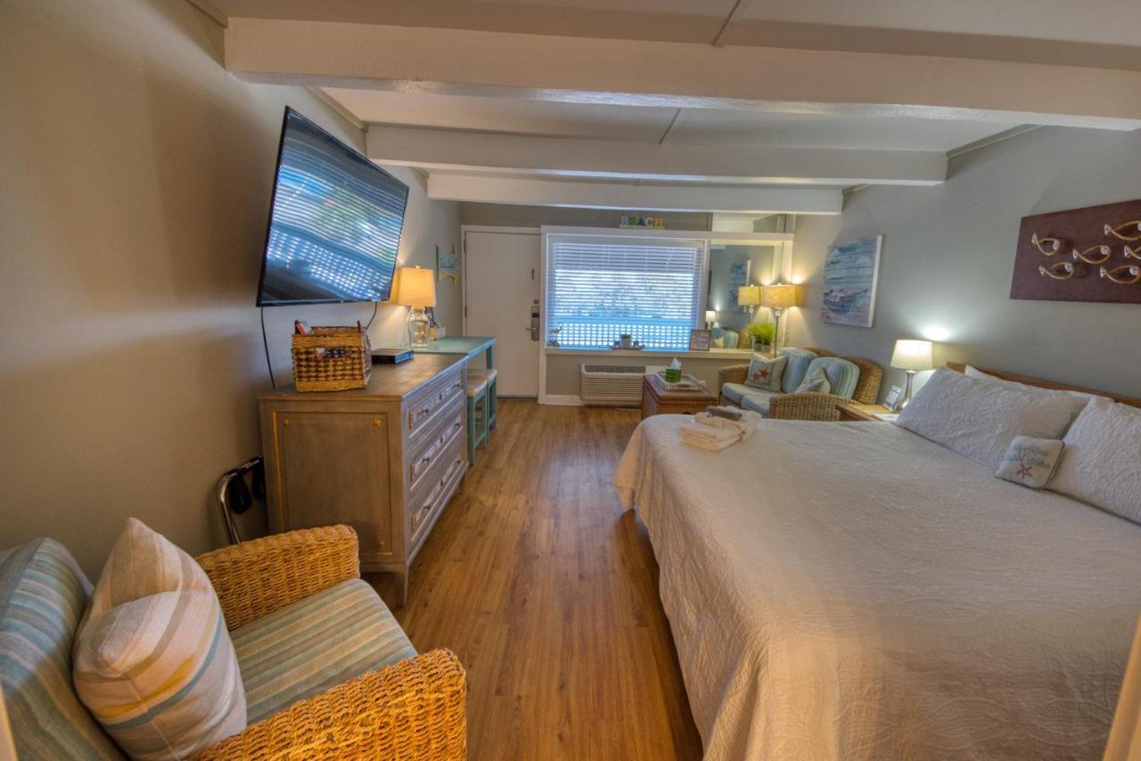 Waterway View Studio 2 W/ Pool, 1 Mile To Wrightsville Beach Уилмингтън Екстериор снимка