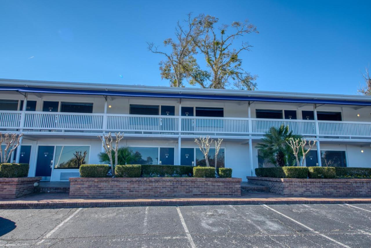 Waterway View Studio 2 W/ Pool, 1 Mile To Wrightsville Beach Уилмингтън Екстериор снимка