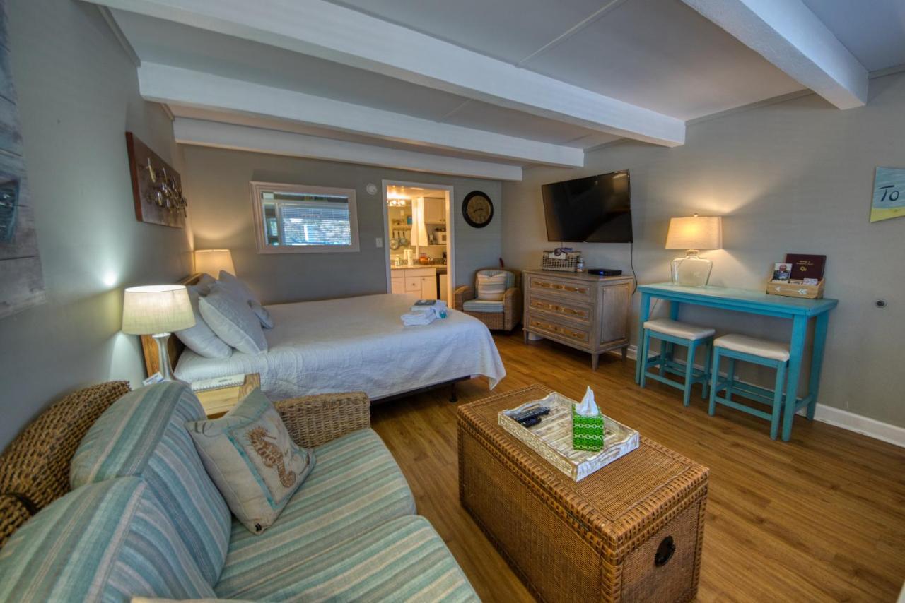 Waterway View Studio 2 W/ Pool, 1 Mile To Wrightsville Beach Уилмингтън Екстериор снимка