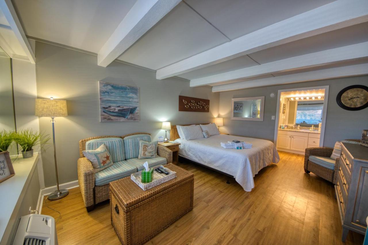Waterway View Studio 2 W/ Pool, 1 Mile To Wrightsville Beach Уилмингтън Екстериор снимка